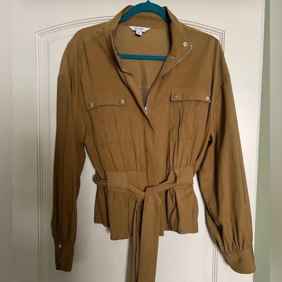 Utility Jacket - Picture 2 of 5
